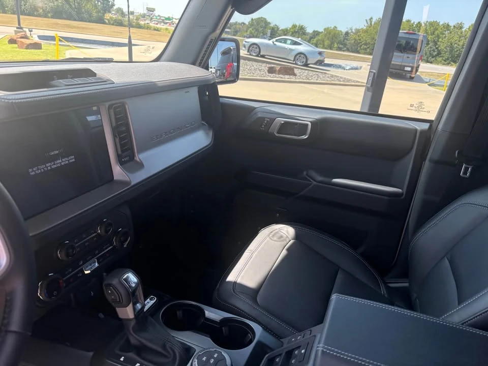 2026 Ford Bronco 6th Gen - Image 9 of 14