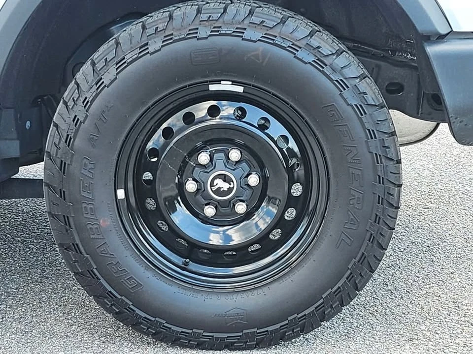 2026 Ford Bronco 6th Gen - Image 11 of 20