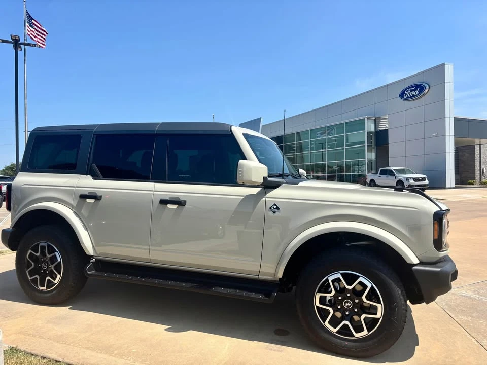 2026 Ford Bronco 6th Gen - Image 5 of 14