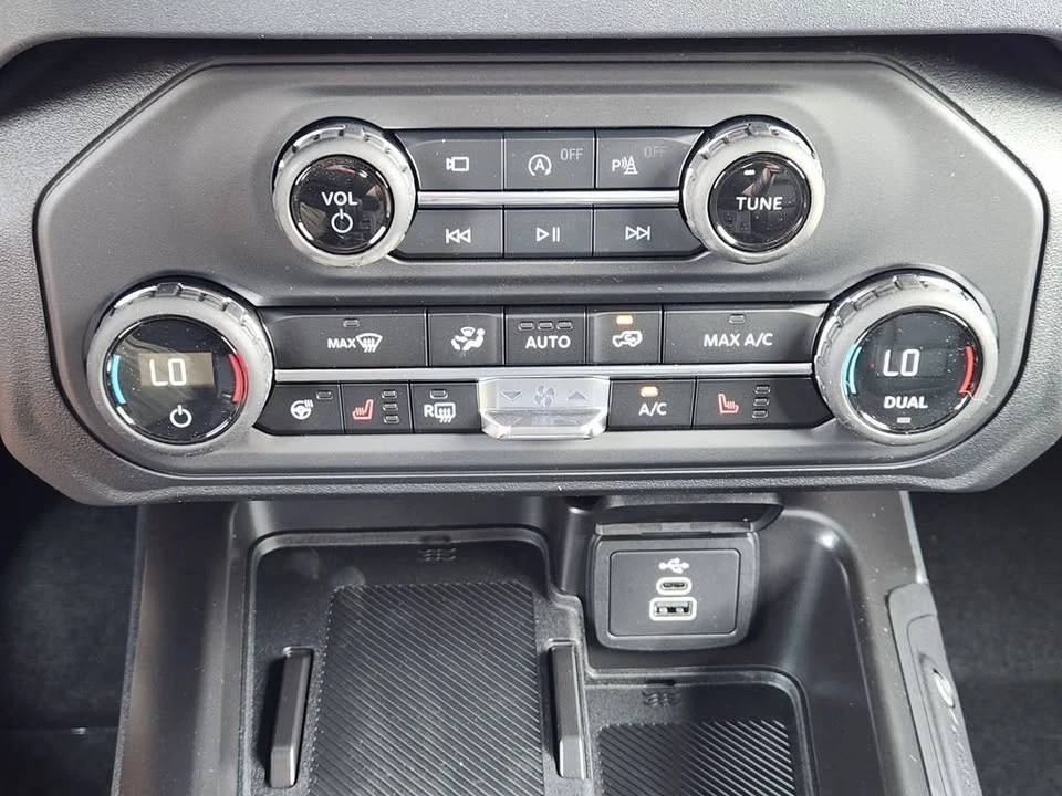 2026 Ford Bronco 6th Gen - Image 13 of 20