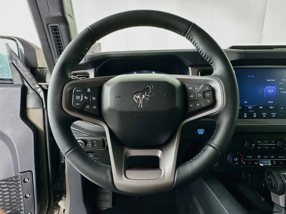 2026 Ford Bronco 6th Gen - Image 16 of 20
