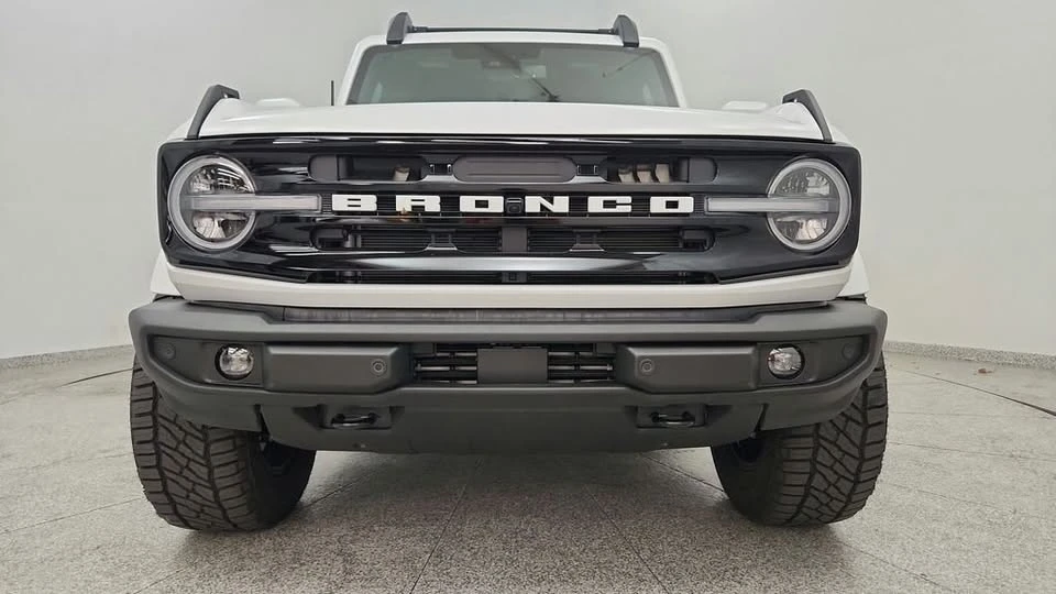 2026 Ford Bronco 6th Gen - Image 10 of 20