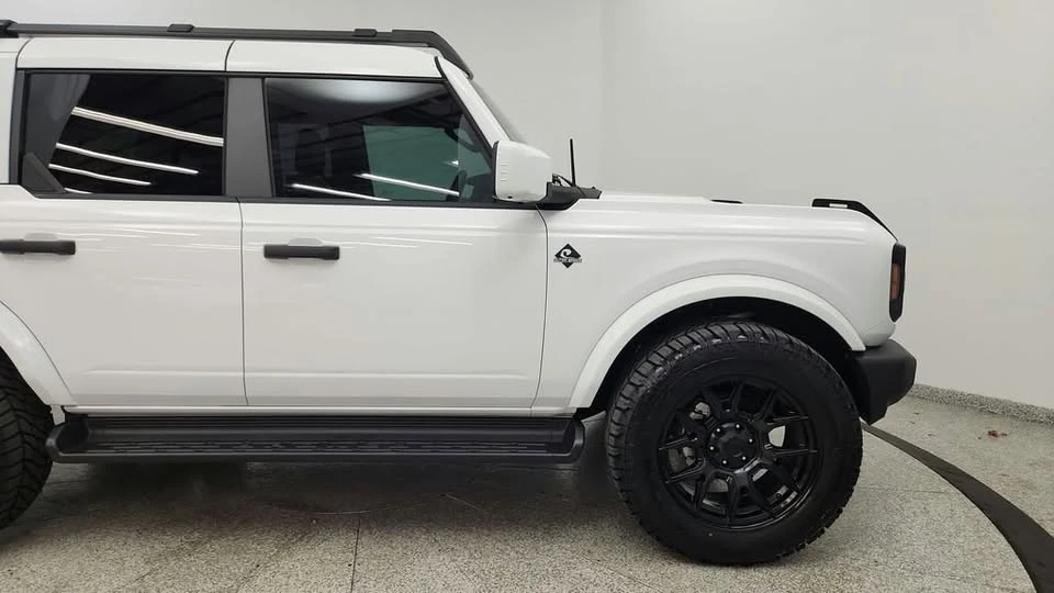 2026 Ford Bronco 6th Gen - Image 17 of 20
