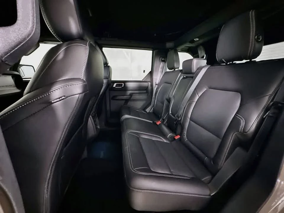 2026 Ford Bronco 6th Gen - Image 14 of 20