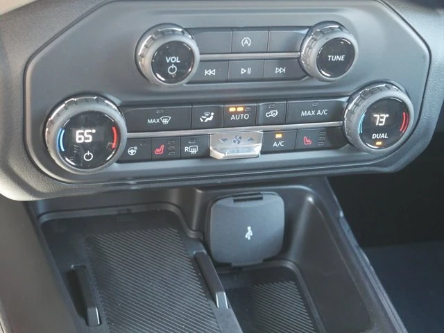 2026 Ford Bronco 6th Gen - Image 14 of 20