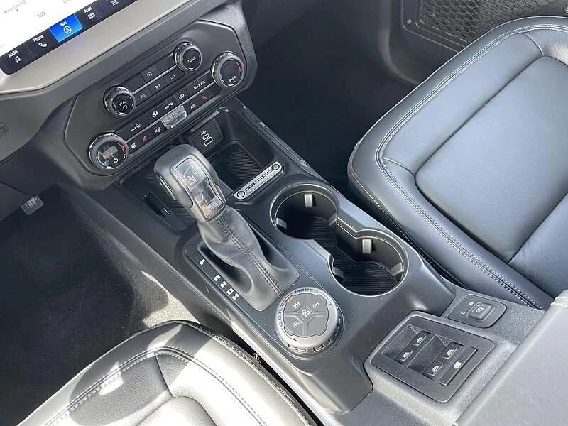 2026 Ford Bronco 6th Gen - Image 14 of 19