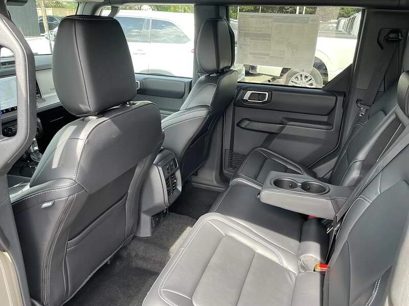 2026 Ford Bronco 6th Gen - Image 16 of 19