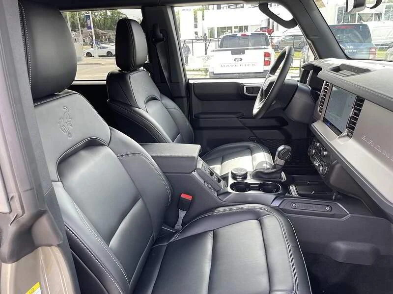 2026 Ford Bronco 6th Gen - Image 15 of 19