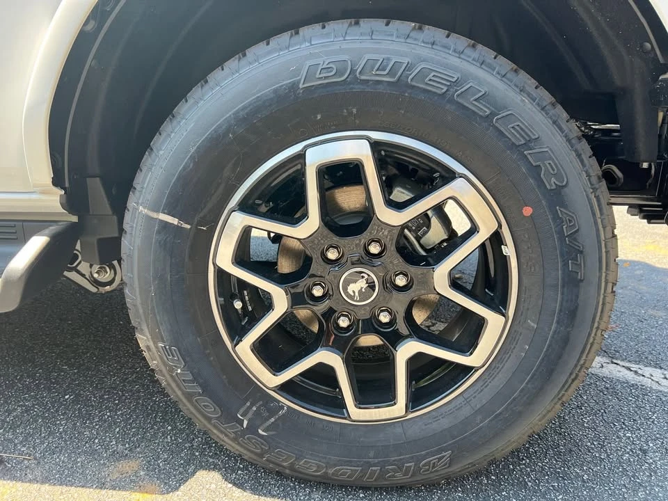 2026 Ford Bronco 6th Gen - Image 18 of 20