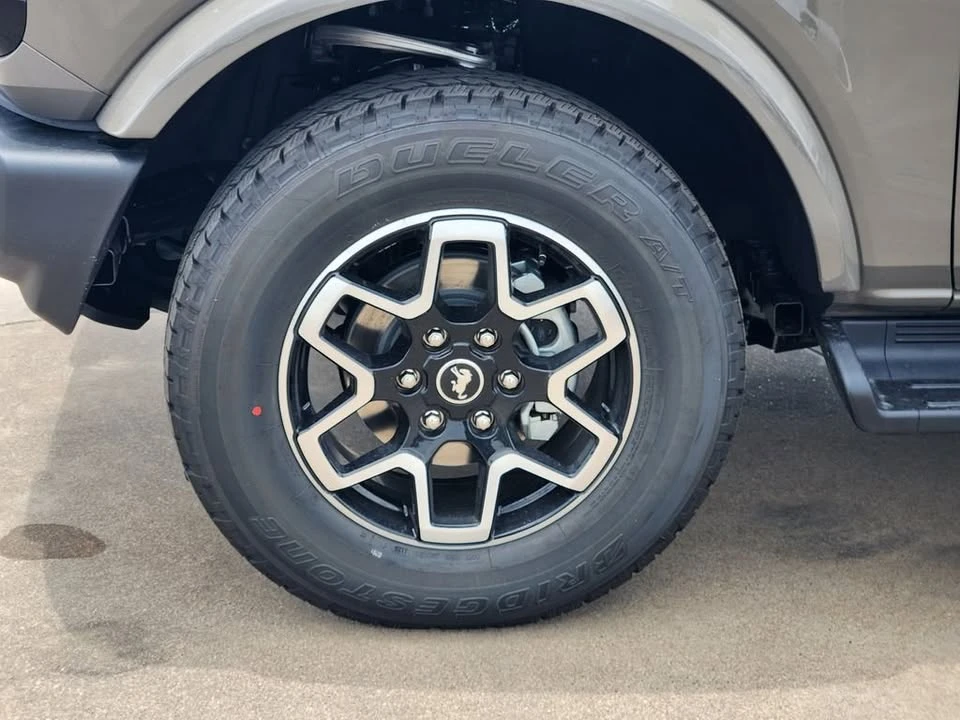 2026 Ford Bronco 6th Gen - Image 7 of 19