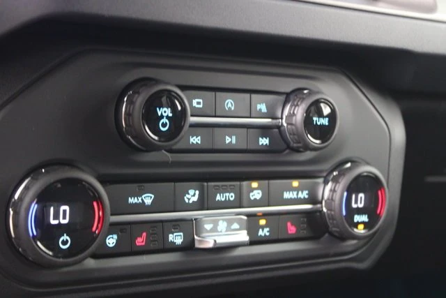 2026 Ford Bronco 6th Gen - Image 13 of 20