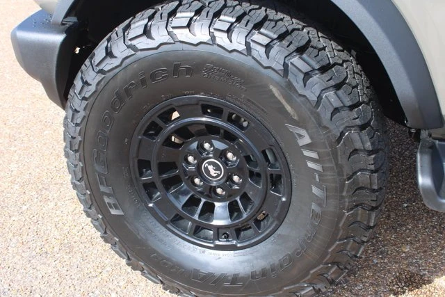 2026 Ford Bronco 6th Gen - Image 13 of 20