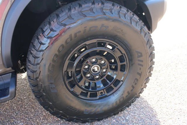 2026 Ford Bronco 6th Gen - Image 10 of 20