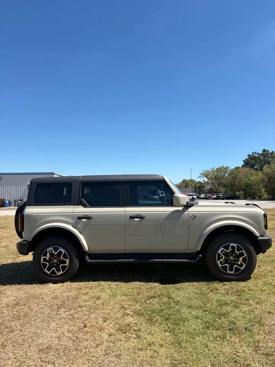 2026 Ford Bronco 6th Gen - Image 5 of 20