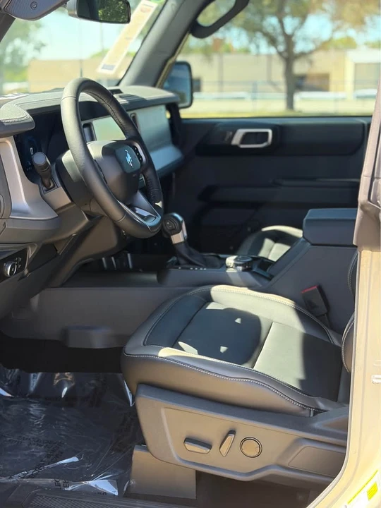 2026 Ford Bronco 6th Gen - Image 17 of 20