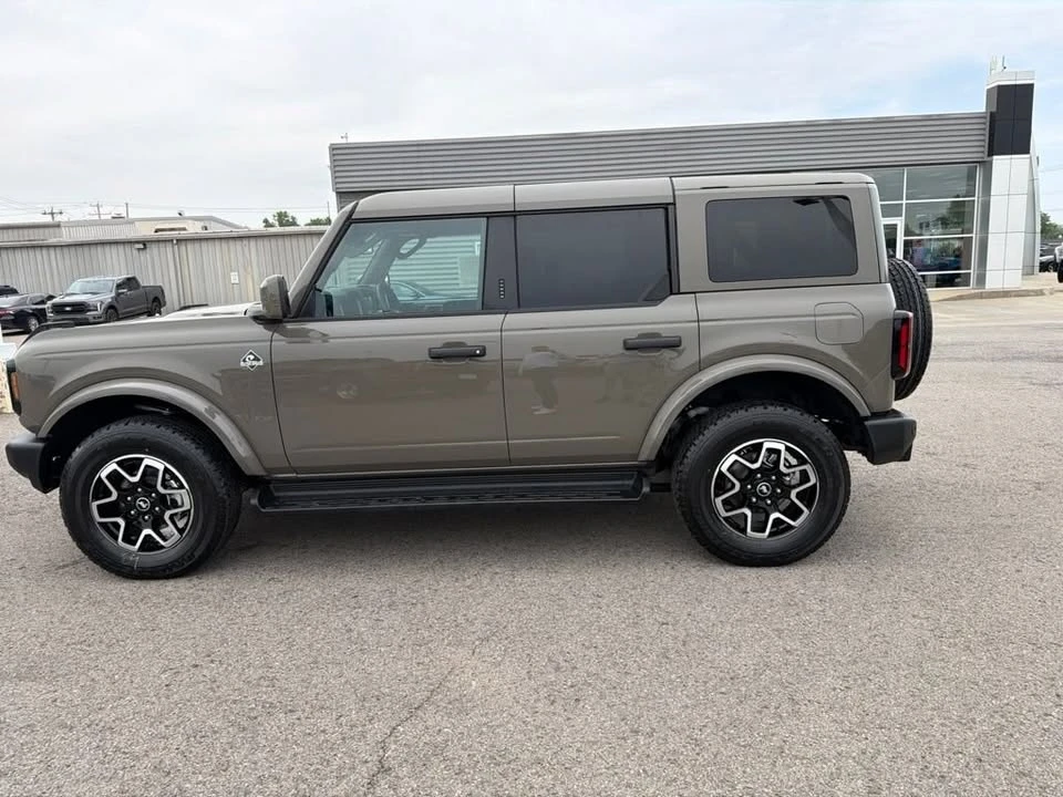 2026 Ford Bronco 6th Gen - Image 8 of 20