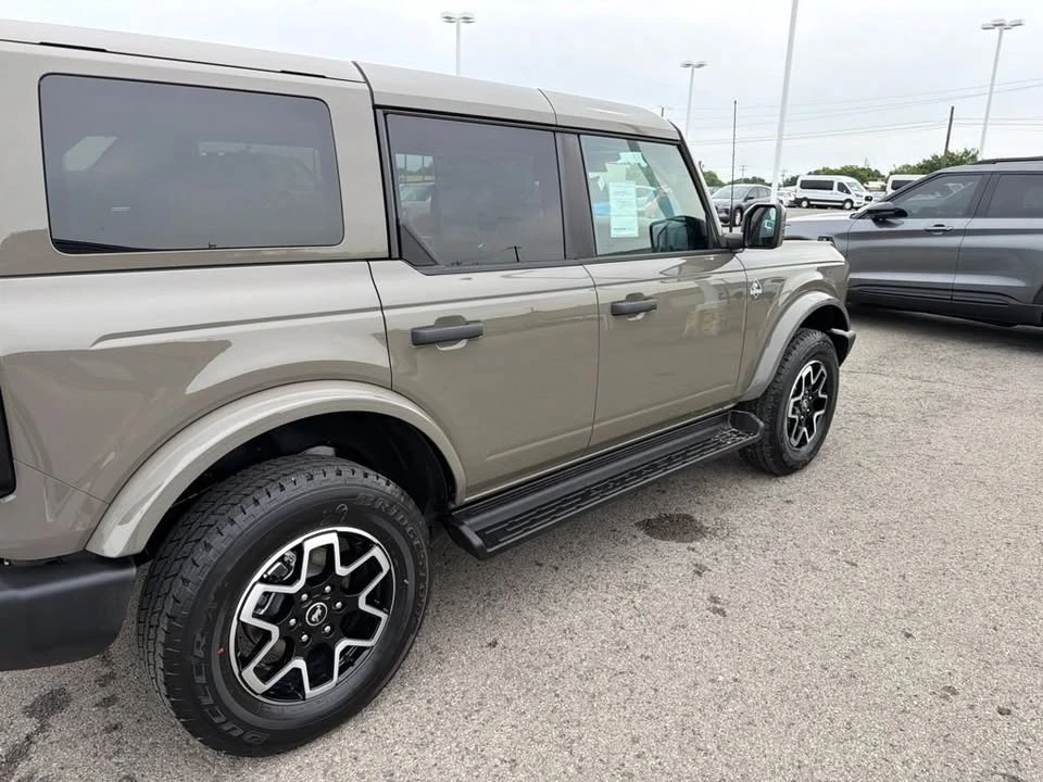 2026 Ford Bronco 6th Gen - Image 3 of 20