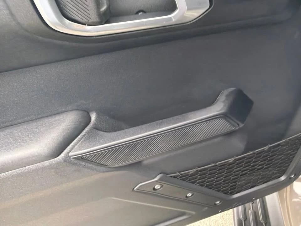 2026 Ford Bronco 6th Gen - Image 15 of 20