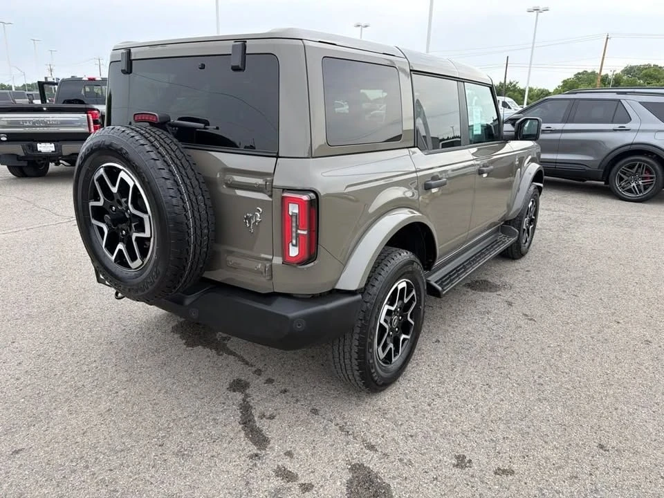 2026 Ford Bronco 6th Gen - Image 4 of 20