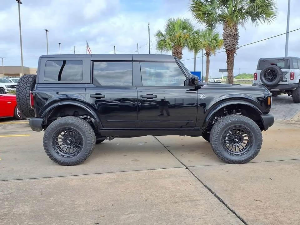 2026 Ford Bronco 6th Gen - Image 8 of 20