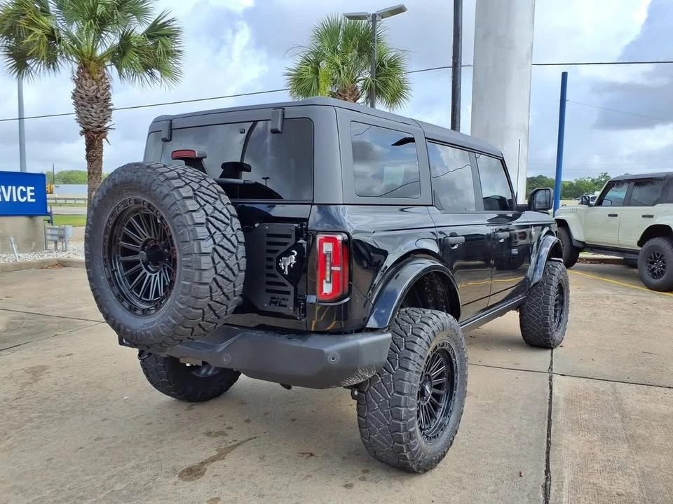 2026 Ford Bronco 6th Gen - Image 2 of 20