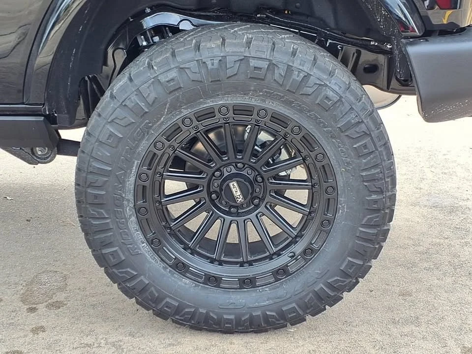 2026 Ford Bronco 6th Gen - Image 11 of 20