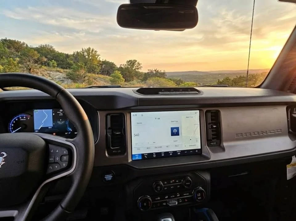 2026 Ford Bronco 6th Gen - Image 10 of 13