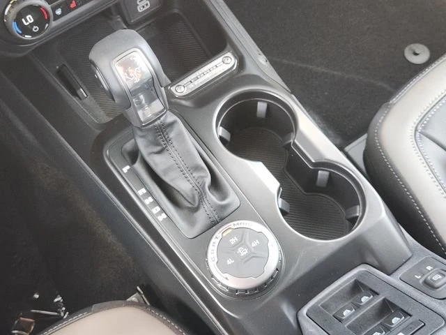 2026 Ford Bronco 6th Gen - Image 16 of 20