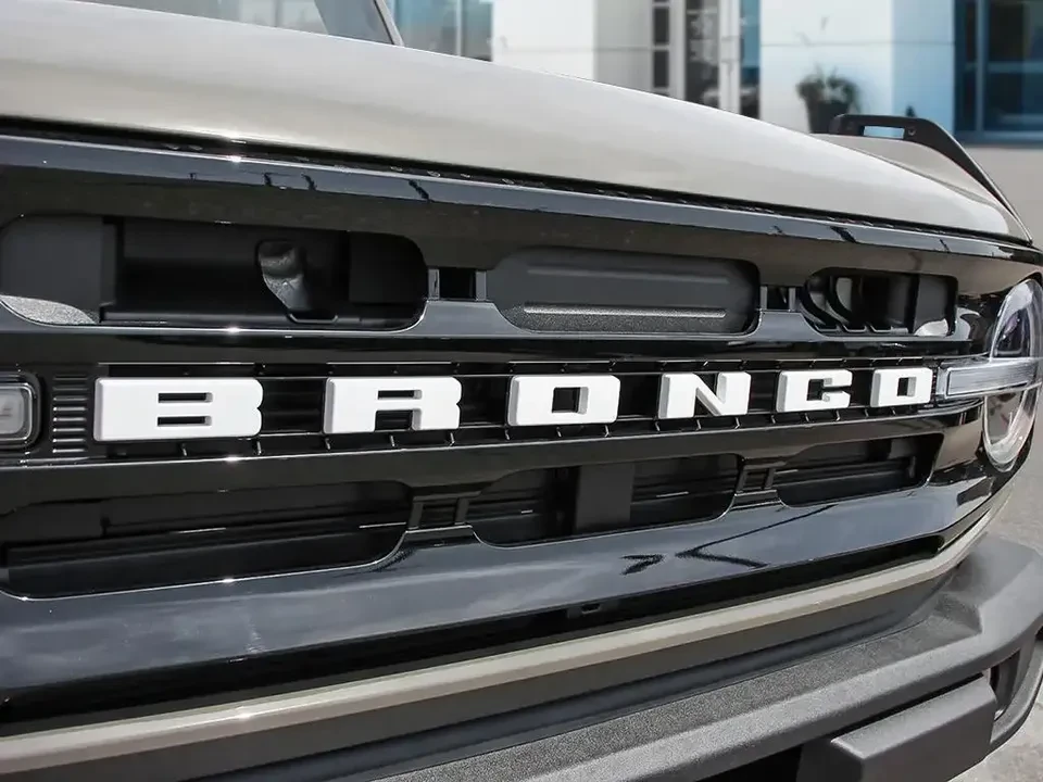 2026 Ford Bronco 6th Gen - Image 8 of 12