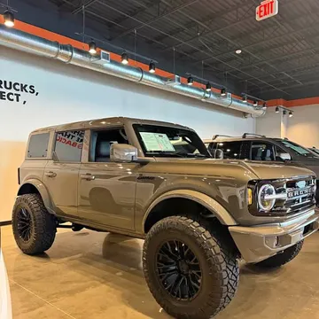 2026 Ford Bronco Outer Banks