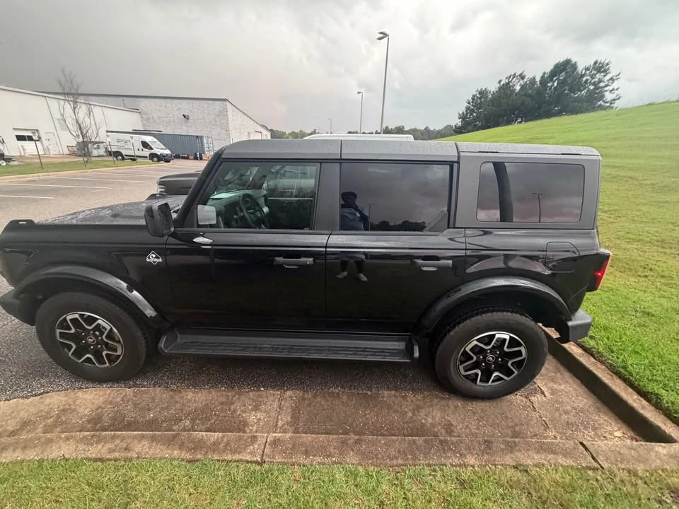 2026 Ford Bronco 6th Gen - Image 2 of 5