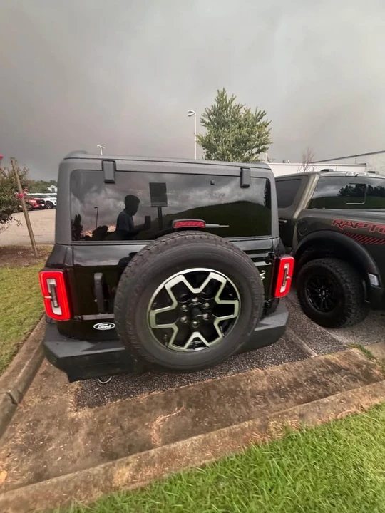 2026 Ford Bronco 6th Gen - Image 3 of 5