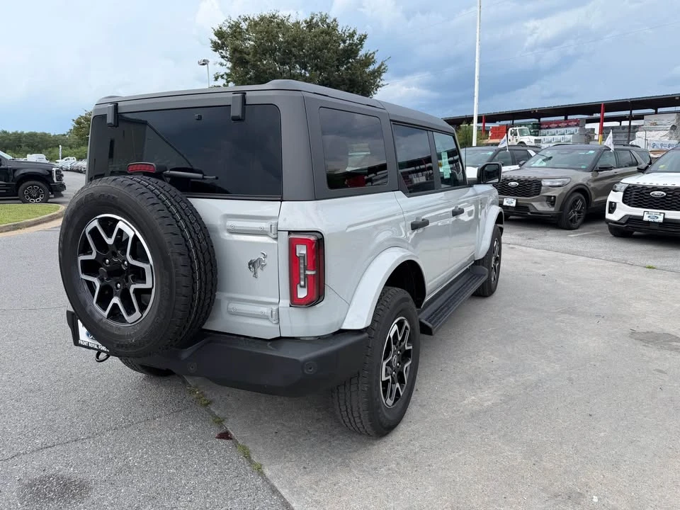2026 Ford Bronco 6th Gen - Image 3 of 12
