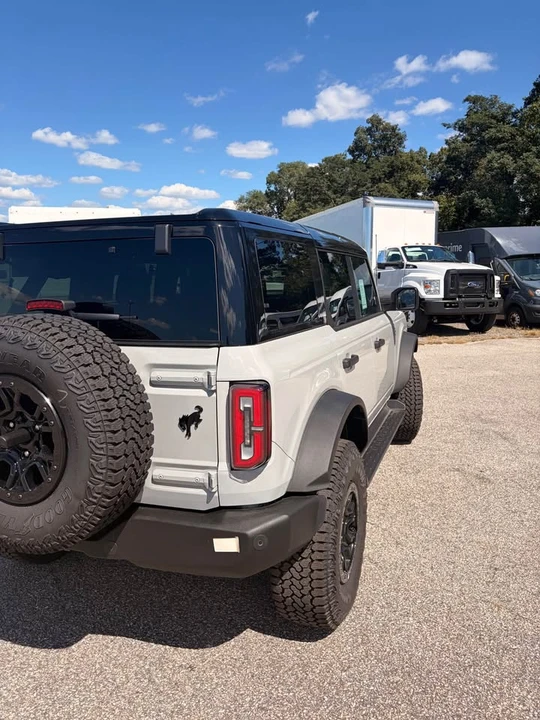 2026 Ford Bronco 6th Gen - Image 3 of 6