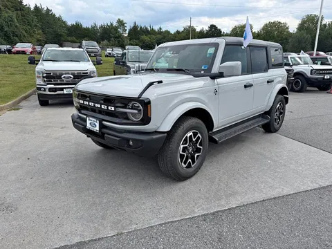 2026 Ford Bronco Outer Banks Sport Utility 4D