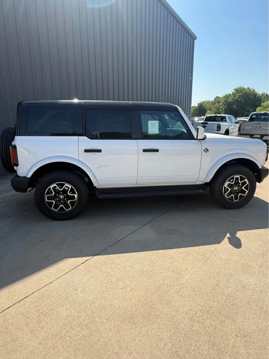 2026 Ford Bronco 6th Gen - Image 4 of 9