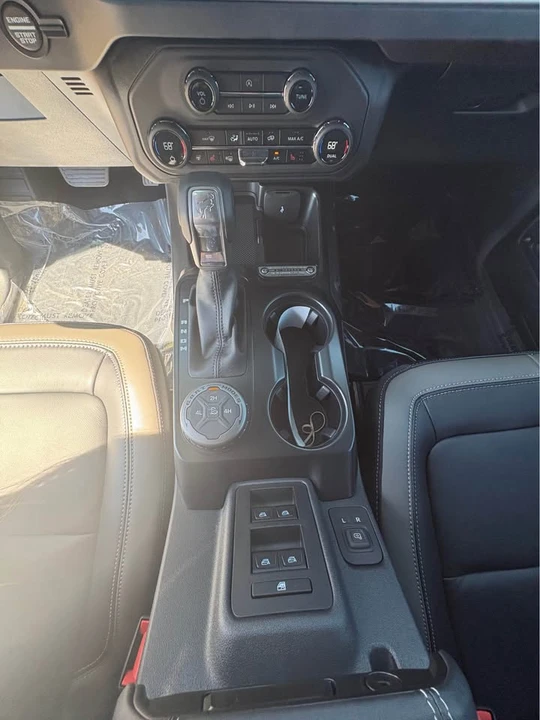 2026 Ford Bronco 6th Gen - Image 9 of 17