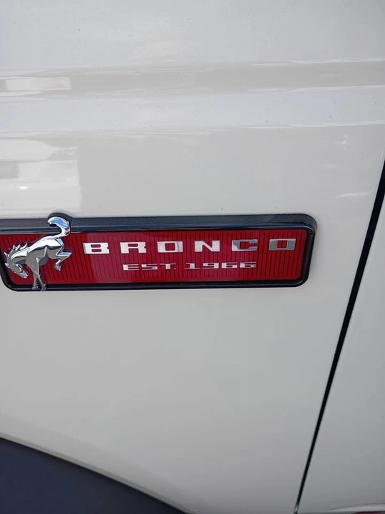 2026 Ford Bronco 6th Gen - Image 8 of 11