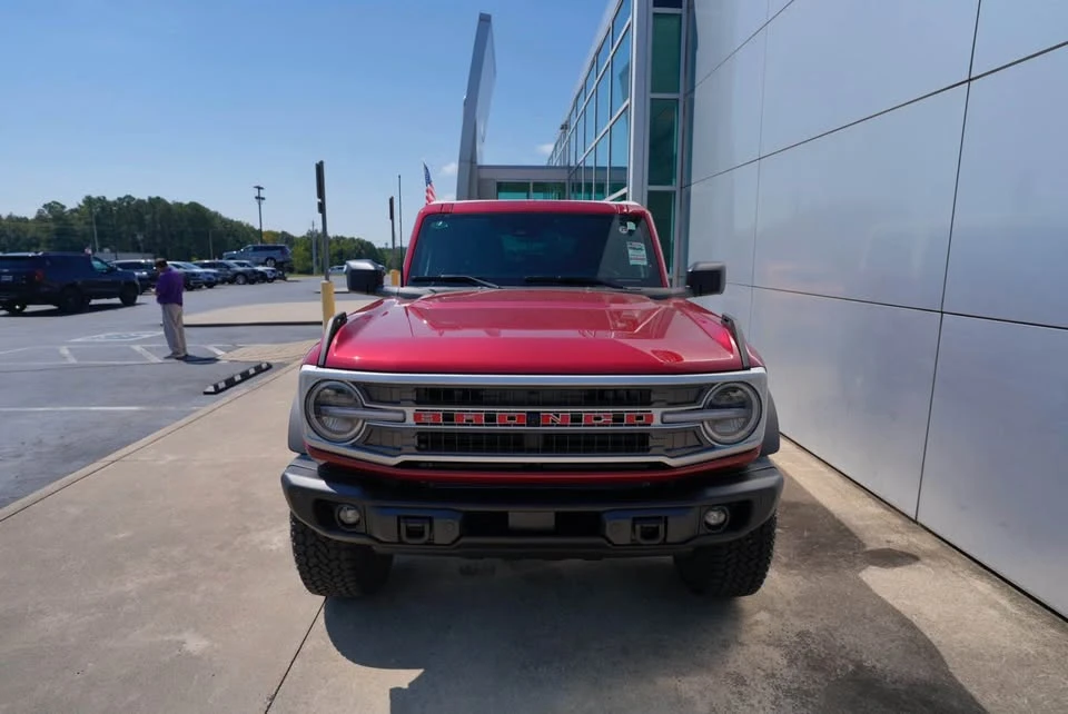 2026 Ford Bronco 6th Gen - Image 7 of 12