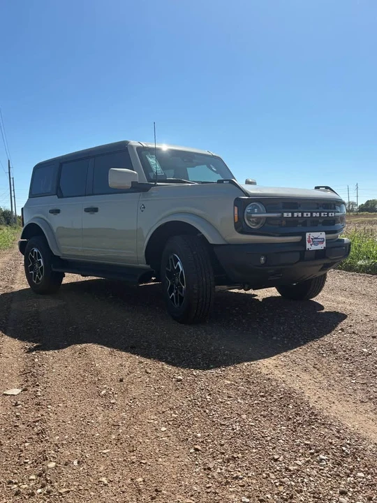 2026 Ford Bronco 6th Gen - Image 2 of 17