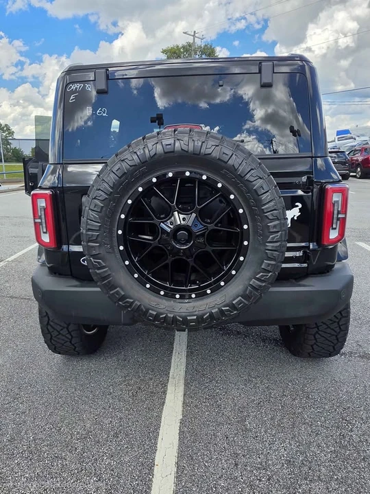 2026 Ford Bronco 6th Gen - Image 3 of 10