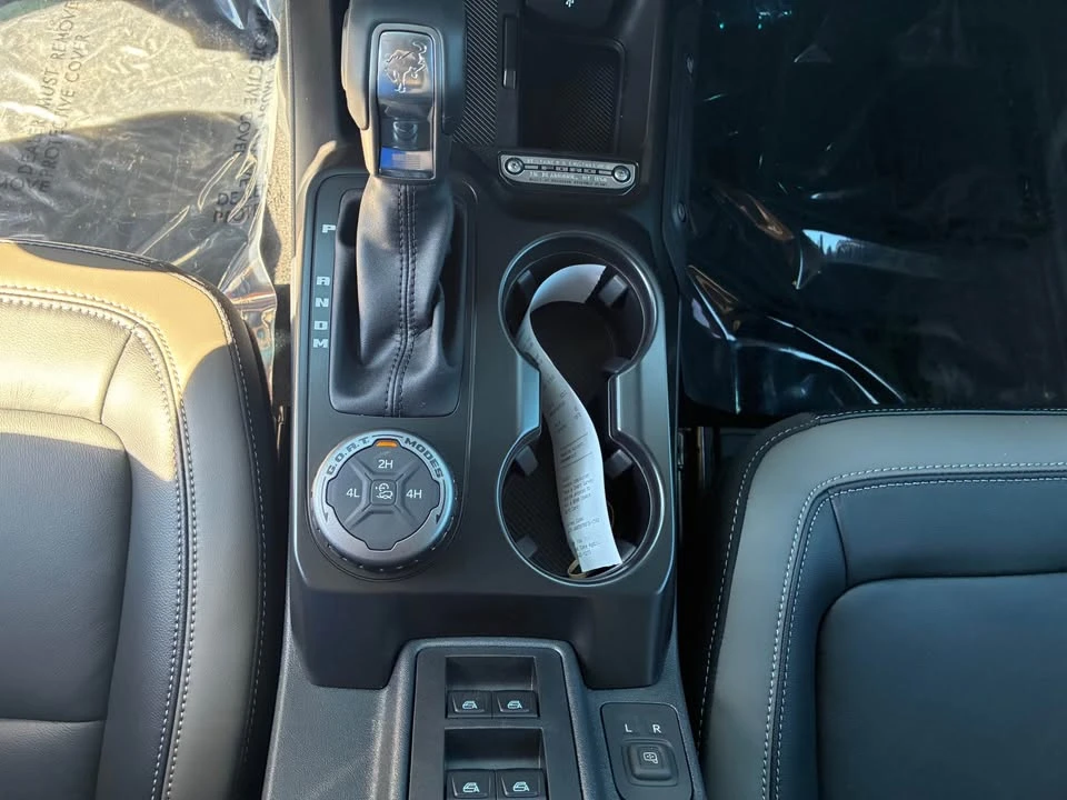 2026 Ford Bronco 6th Gen - Image 11 of 16