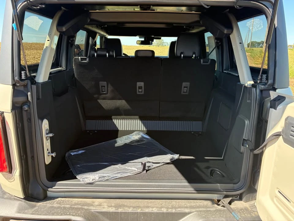 2026 Ford Bronco 6th Gen - Image 15 of 16
