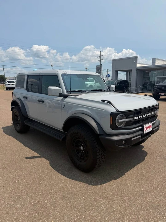 2026 Ford Bronco 6th Gen - Image 2 of 11