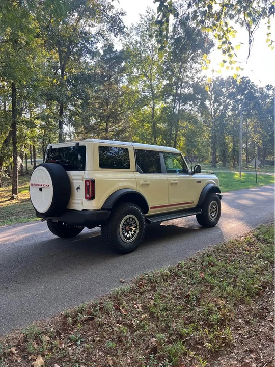 2026 Ford Bronco 6th Gen - Image 4 of 16