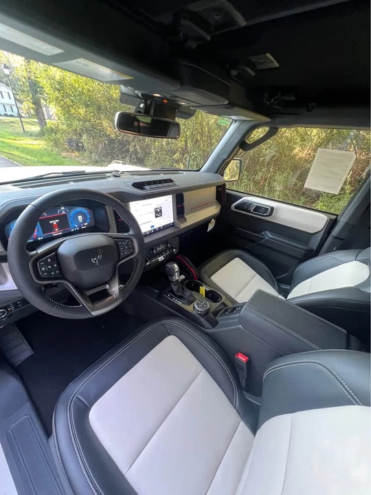 2026 Ford Bronco 6th Gen - Image 9 of 16