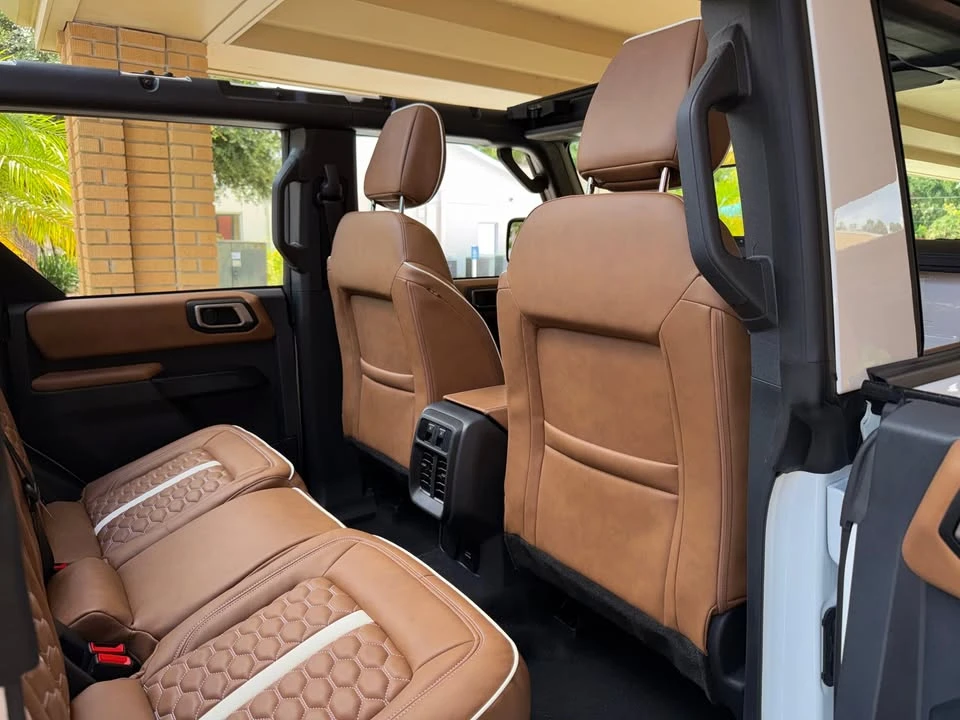 2026 Ford Bronco 6th Gen - Image 16 of 20