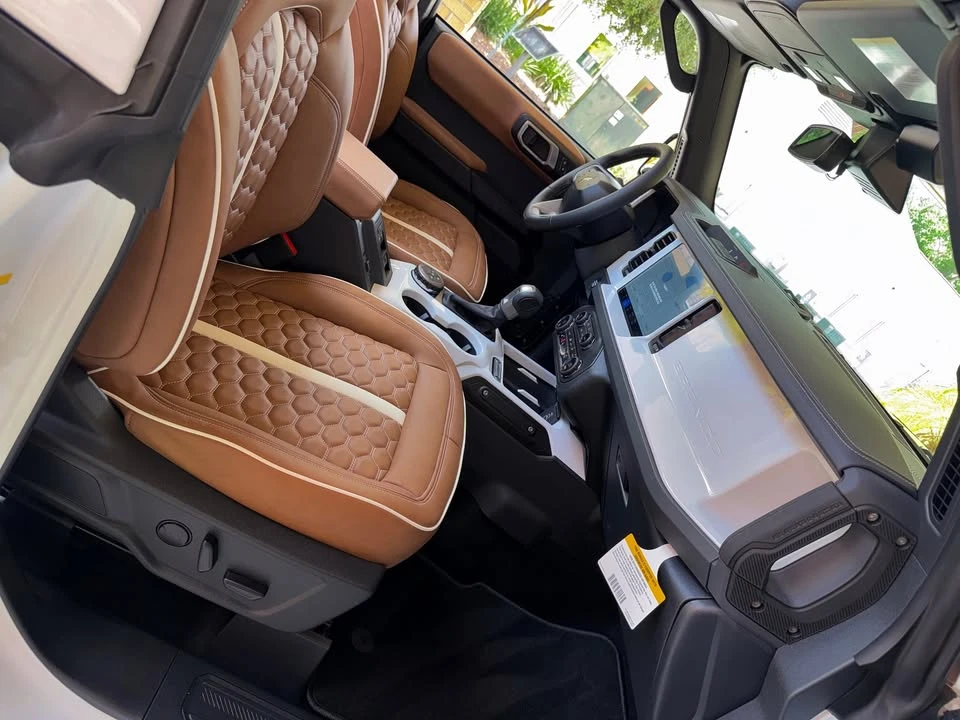 2026 Ford Bronco 6th Gen - Image 15 of 20