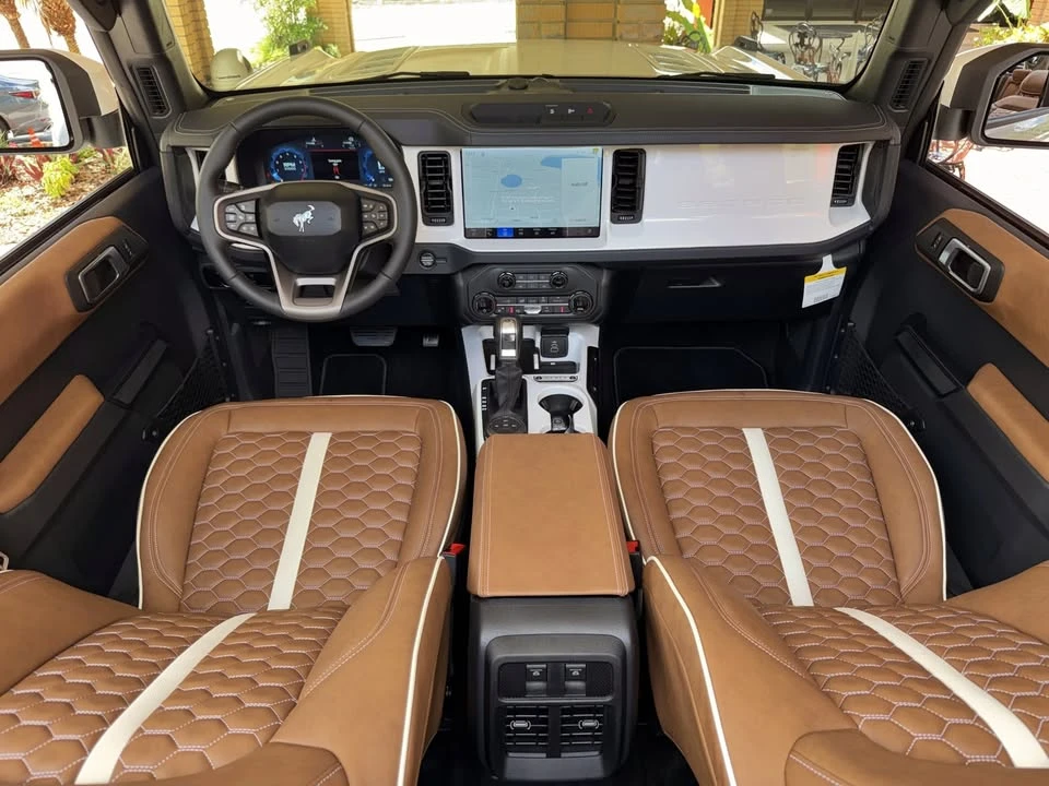 2026 Ford Bronco 6th Gen - Image 18 of 20