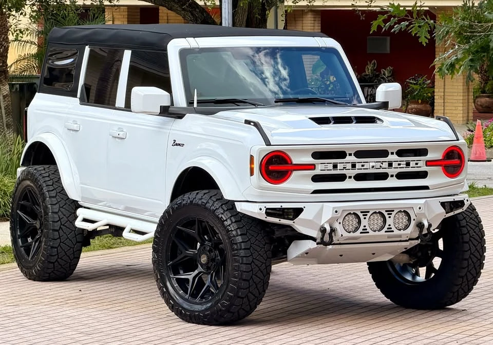 2026 Ford Bronco 6th Gen - Image 12 of 20
